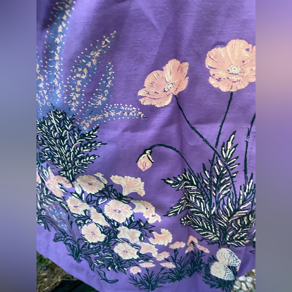Gorgeous vintage painted wrap skirt - Picture 3 of 15